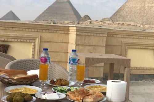 Pyramids Kingdom - Cairo